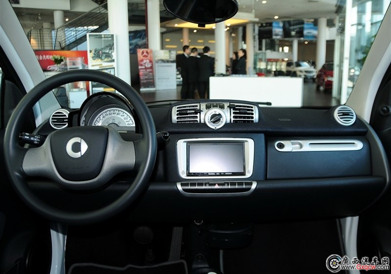 smart fortwo車型 內(nèi)飾圖
