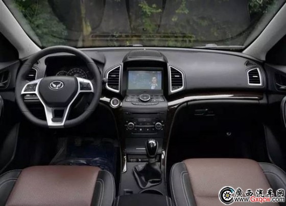 g֮x15fԪԃ(ni)Ʒ|(zh)SUV 