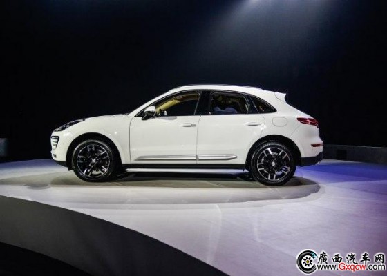 眾泰汽車 眾泰SR9 2016款 2.0T 自動基本型