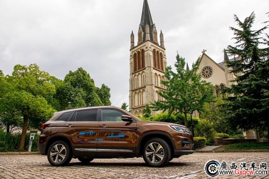 1537834135576658.jpg 圖片/上海長安1617挑選擺拍/0Q7A5576.jpg